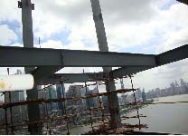 港运大厦改造钢结构吊装